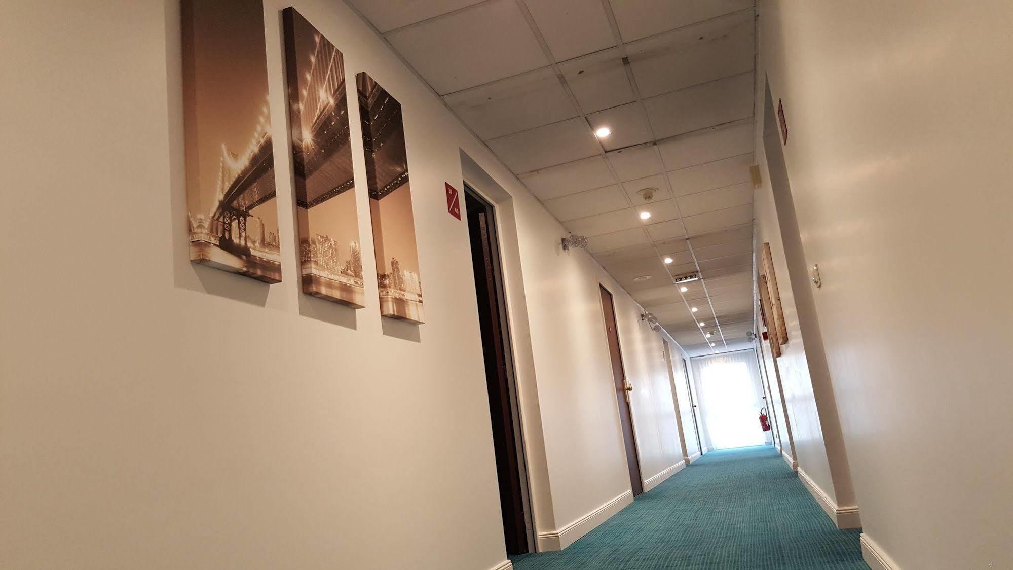 Hotel Eclipse Magnanville ภายนอก รูปภาพ